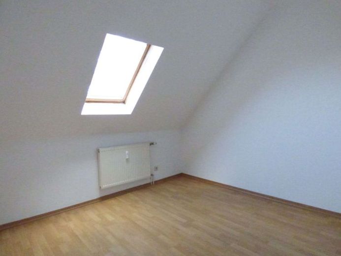 Nachmieter gesucht ab 1.7. / EBK* ! lichtdurchflutete Zimmer - offene Küche – Foto 1
