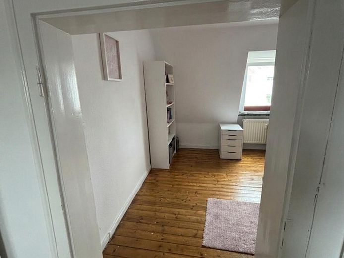 Achtung: WG Zimmer! 2 private Zimmer (plus Wohnzimmer) für je 430 € Warmmiete – Zimmer 1