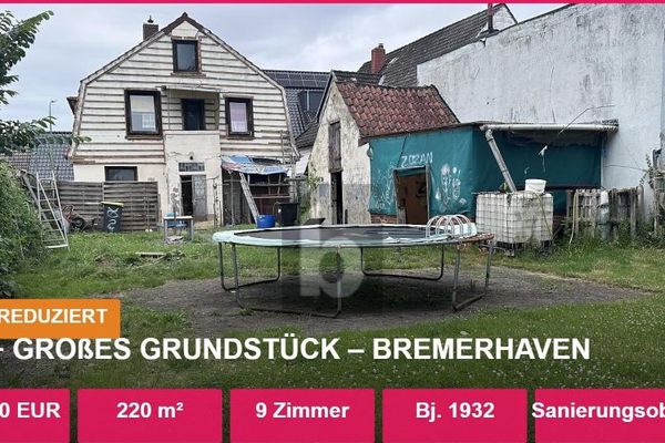 Müstakil çift aile evi + BÜYÜK ARSA  LEHE