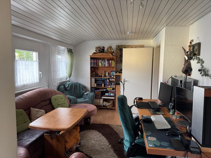 CONTRATTO DI LOCAZIONE A TERMINE! Appartamento mansardato di 2 locali con cucina componibile e grande giardino vicino all'università di KN – Photo 5