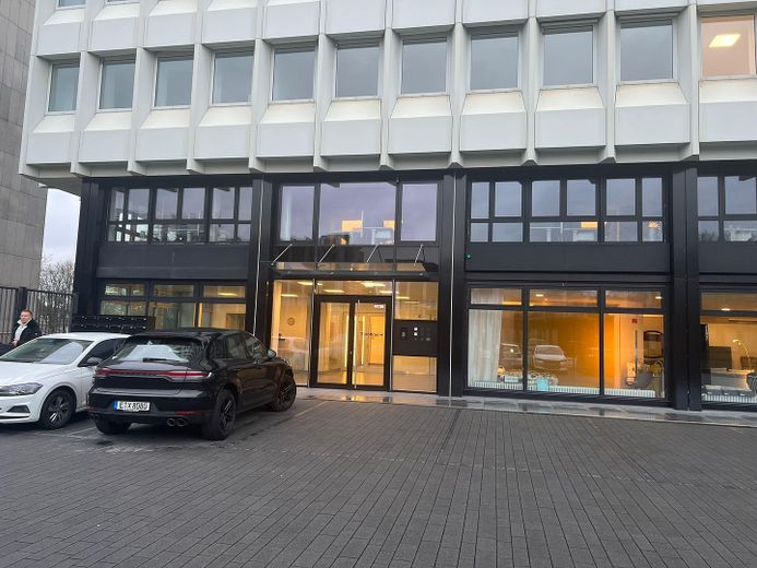 Langfristige Untervermietung | Moderne Co-Working Arbeitsplätze| nahe Hauptbahnhof Essen – Empfang