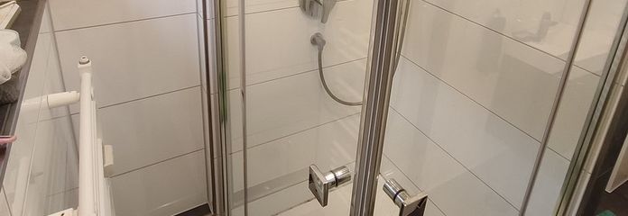90 x 90 cm Dusche