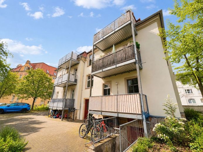 FÜR KAPITALANLEGER - GEPFLEGTES INVESTMENT IN TOLKEWITZ – Hausansicht