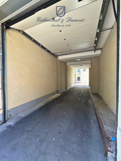 PKW-Stellplatz am Beethovenplatz, perfekte City-Lage – Toreingang