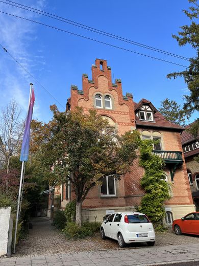 Traum-Office mit Dachterrasse, Blick in's Grüne & Gemeinschaftsküche mitten im Stuttgarter Norden – Jugendstil-Traum 
