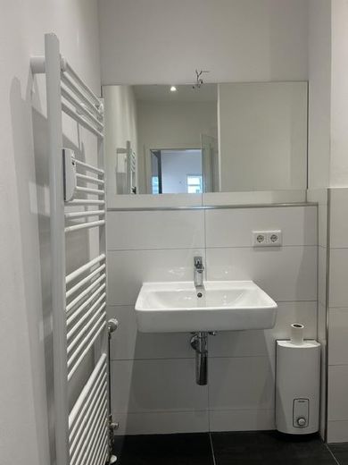 Gepflegte 2-Zimmer Wohnung in Neuss – Badezimmer