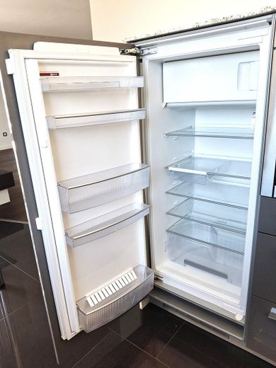 Exklusives Penthouse in Hamburg-Boberg, eigene Erdwärme, kein Hausgeld – Kühl- Gefrierkombination