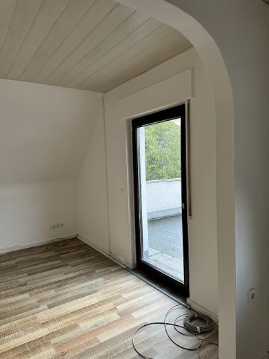 SZ 2 DG Ausgang Terrasse