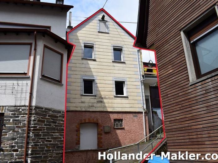 Gemütliches Wohnhaus mit Garten, Moselgrundstück und herrlichem Blick auf die Weinberge – Foto 1