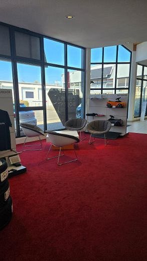 Lounge Showroom