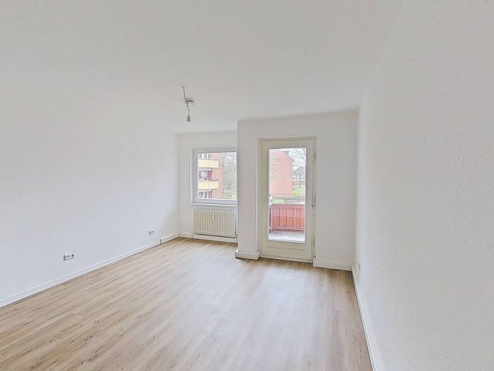 Großzügiges Wohnen: Helle 4-Zi.-Wohnung mit Balkon – Ansicht I: Wohnzimmer