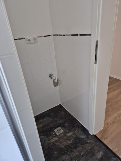 Ihr neues Zuhause in der Innenstadt: 4ZKB, kompl. saniert, mit Einbauküche – Foto 24