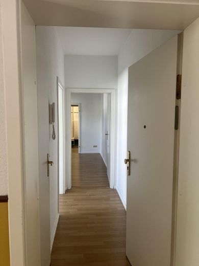 Charmante 2-Zi-Wohnung mit Balkon – ruhige Lage in Magdeburg-Stadtfeld Ost – Flur 1