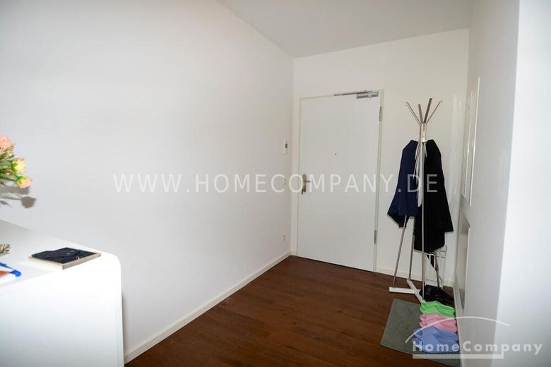 Exklusive, voll möblierte 4-Zimmer-Neubauwohnung mit Terrasse und Golfplatzblick in Berlin-Kladow – 7ff590eb415ceddb12159d95ceb6a2b1970e73f6.jpg