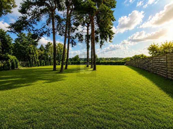 920 M² WOHNTRAUM MIT UNVERBAUTEM FELDBLICK – Foto 1