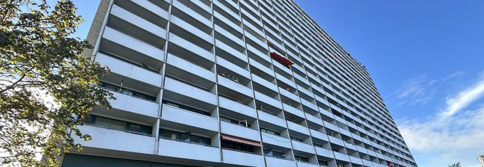 Großes möbliertes 1-Zimmer Apartment mit Balkon in München-Solln ab 01.04.2026 zu vermieten