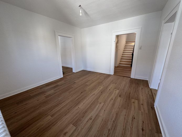 Großzügiges Wohnhaus mit 200 m² Wohnfläche – frisch renoviert in Brensbach-Wersau – Nebenraum/Durchgangszimmer