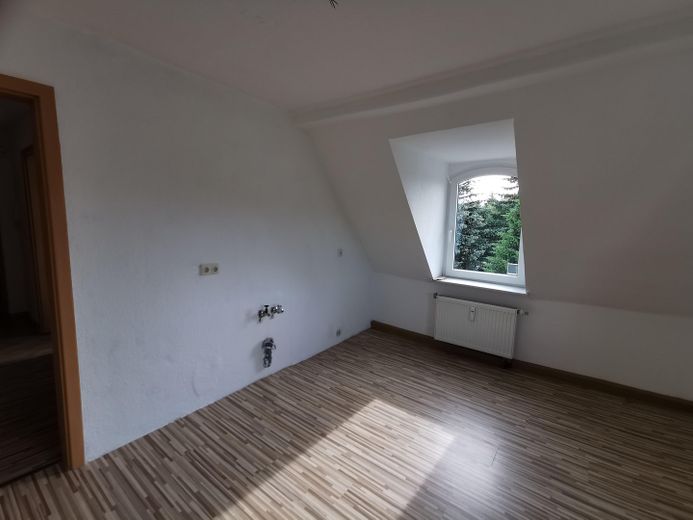 Schöne 2 Raum Dachgeschosswohnung – Küche