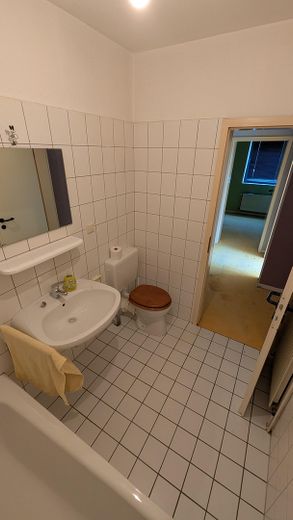 Bezpłatne dla kupującego mieszkanie 2-pokojowe z tarasem, ogrodem i garażem – Badezimmer