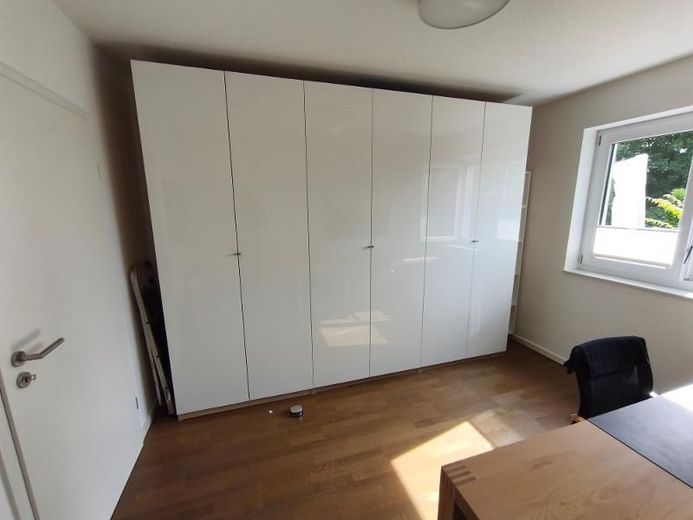 3 Zi. Wohnung (möbliert) im EG mit Terrasse, Carport und Stellplatz – Gäste- /Arbeitszimmer Bild 3