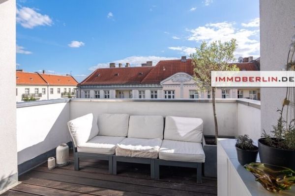 IMMOBERLIN.DE - Toplage Samariterkiez! Moderne Wohnung mit Balkonloggien & tollem Ambiente