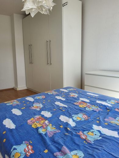 TOP Lage! Möblierte 2-Zimmer-Wohnung – Schlafzimmer 2