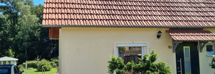 ***2,5-Raum-Doppelhaushälfte mit XXL-Grundstück – seltenes Mietangebot auf 73m²***