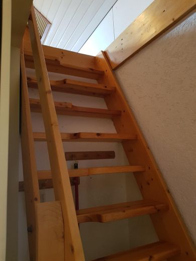 Treppe zu DG