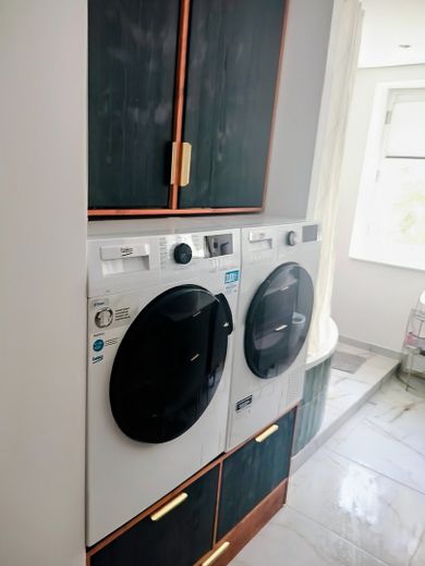 Frisch komplett renovierte Wohnung, voll ausgestattet mit hochwertigen Maßmöbeln -Provisionfrei – Foto 5