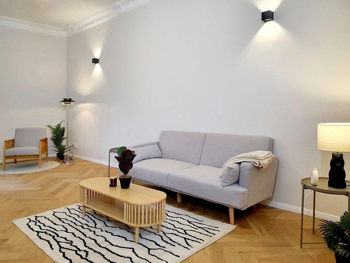 Wohnzimmer / Büro / Praxis