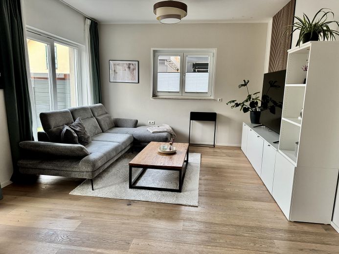 Moderne Stadtvilla mit Pool in Schulzendorf – familienfreundlich & energieeffizient – फोटो 5
