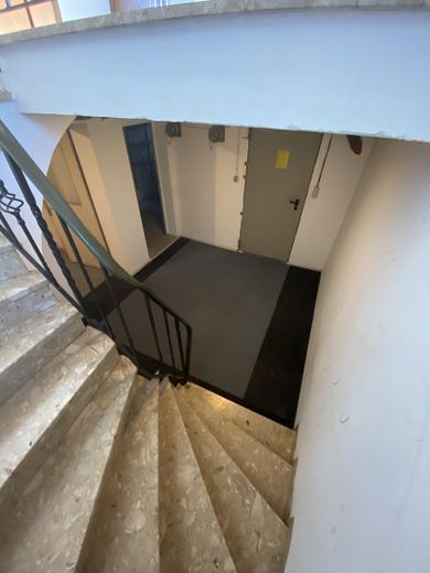 Treppenhaus in Ri. Keller