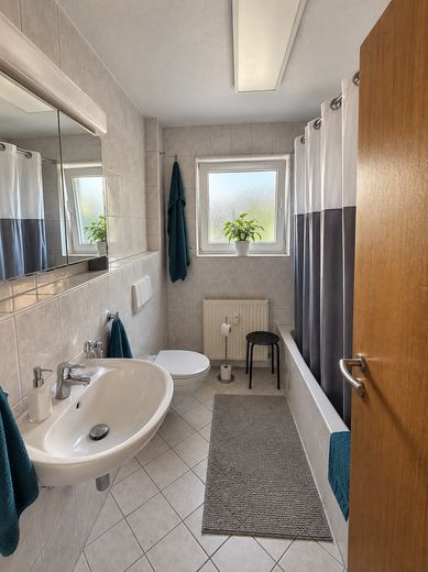 3,5 Zimmer mit Weitblick – clever geschnitten & provisionsfrei – Tageslichtbad