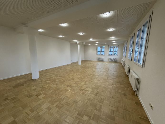 Großraumbüro / Konferenz