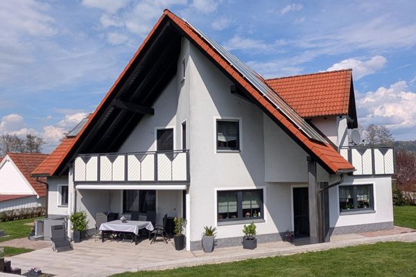 -Maklerfrei- Top gepflegtes, komfortables Familienhaus mit nachhaltiger Technik und Traumgarten