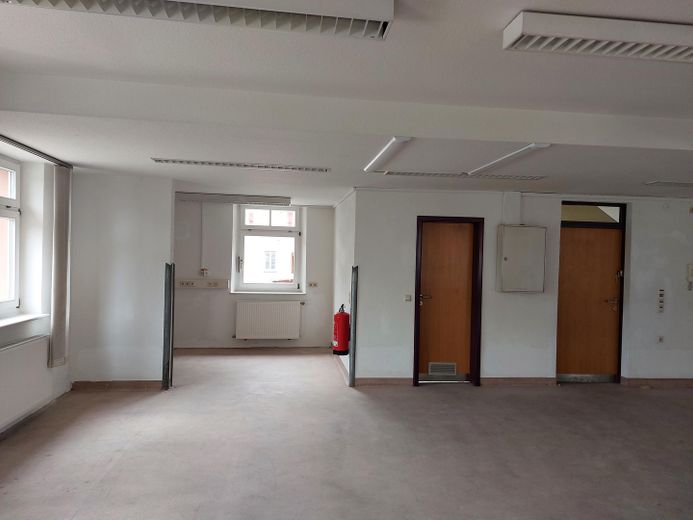 Büro/Gewerbe, Kanzlei, Praxis, Schulung, Handwerker, Handel im Zentrum von Altensteig – OG 4
