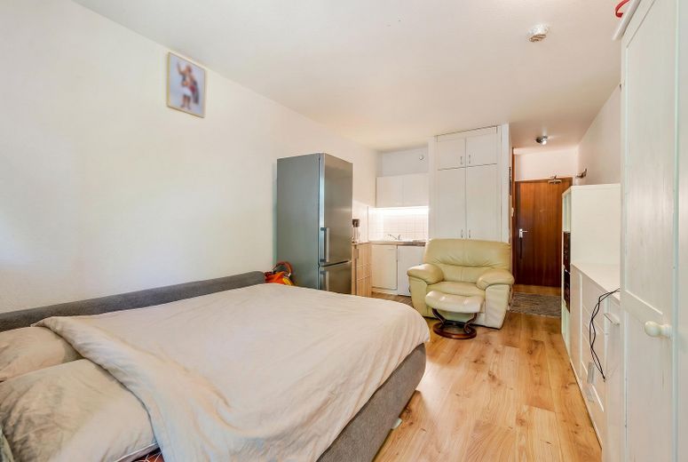 Kapitalanlage mit 6,5% Rendite o. Studentenwohnung fürs eigene Kind 1Zi.-Wohg. frei ab 1.11.26 #3007 – Wohnbereich