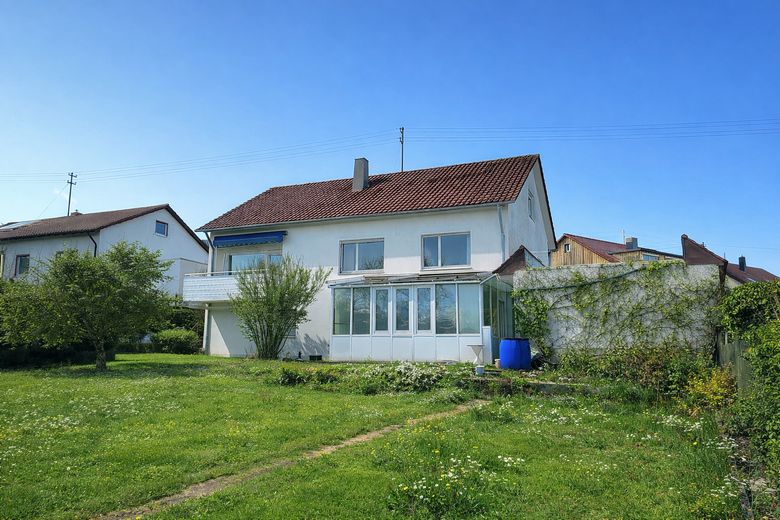 Ein Haus zum Wohlfühlen mit unschlagbarer Lage – Foto 1