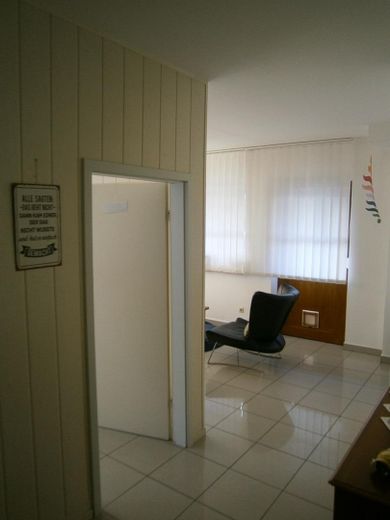 3 Apartments einzeln oder zusammen als Wohnung, TG, Stellplatz, dazu Garten mietbar – Raumteiler, Blick nach Süd