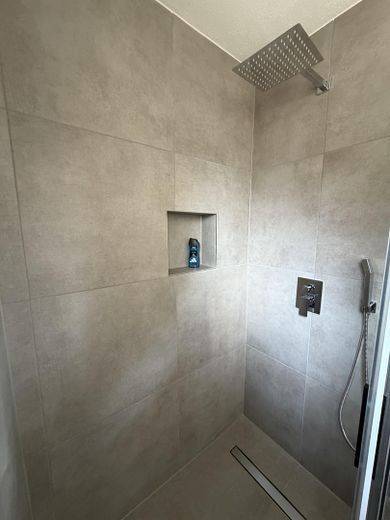 Appartamento ristrutturato e arredato di 3 locali a Ingolstadt-Hagau - 75 m2 – Foto 14