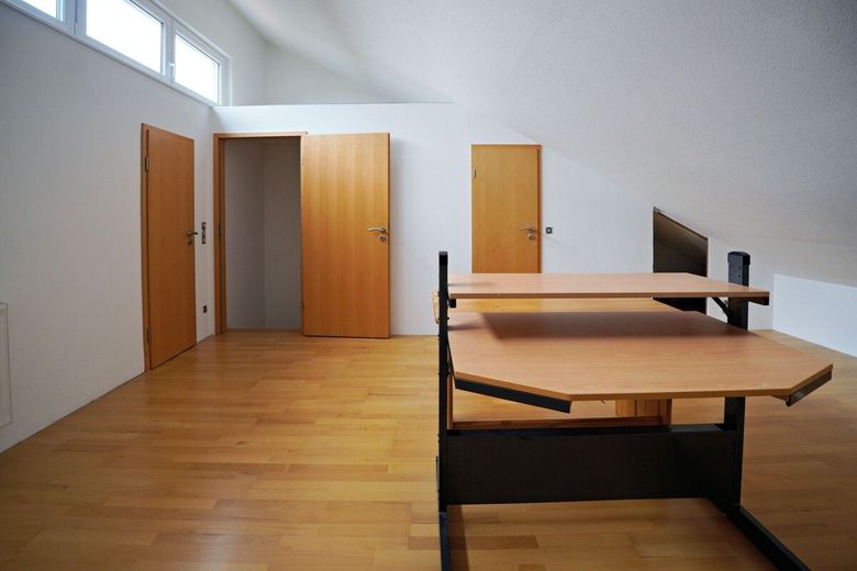Sofort verfügbar: Gut geschnittenes Reihenmittelhaus in Langenhagen - Kaltenweide zu verkaufen! – Dachgeschoss - Ansicht II
