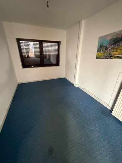 Zweifamilienhaus mit ca. 200 m² und 9 Zimmern in Erlensee – nur als gesamtes Haus zu vermieten – Foto 17