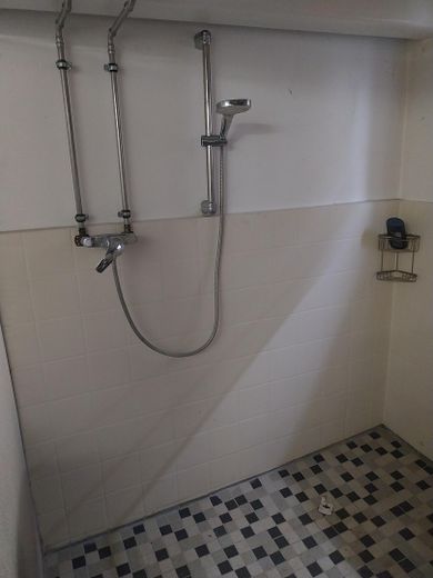 Dusche Lager/Keller