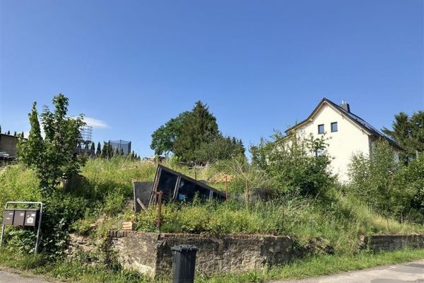 Grundstück mit Baugenehmigung in beliebter Chemnitzer Umlandlage