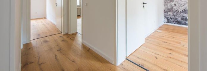 Flur und Zimmer mit Parkett
