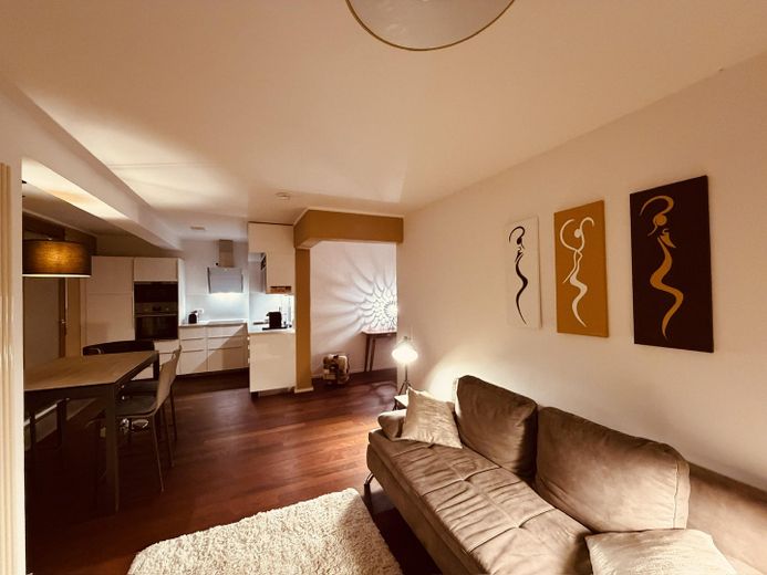 Fantástico apartamento de 2 habitaciones justo junto al Volkspark, en Prenzlauer Berg – Hochwertiges Lichtkonzept