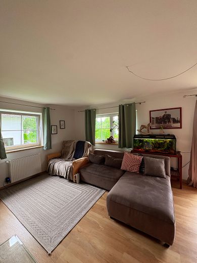 Zweifamilienhaus in Halblech, Ostallgäu – Wohnzimmer OG