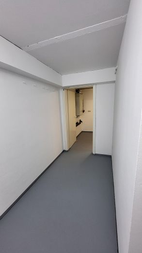 Kellerflur zum Elektroraum