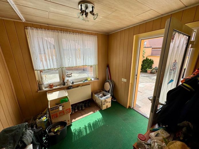 Einmalige Chance in Gräfenhainichen - Haus zum attraktiven Preis – Durchgang Hof