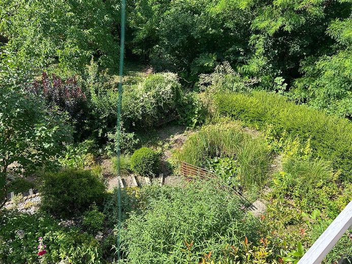 Casa unifamiliare da sogno con ampio terreno nel verde – Foto 10